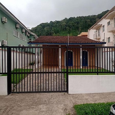 Casa Praia Grande Com Churrasqueira Villa Ubatuba Ngoại thất bức ảnh